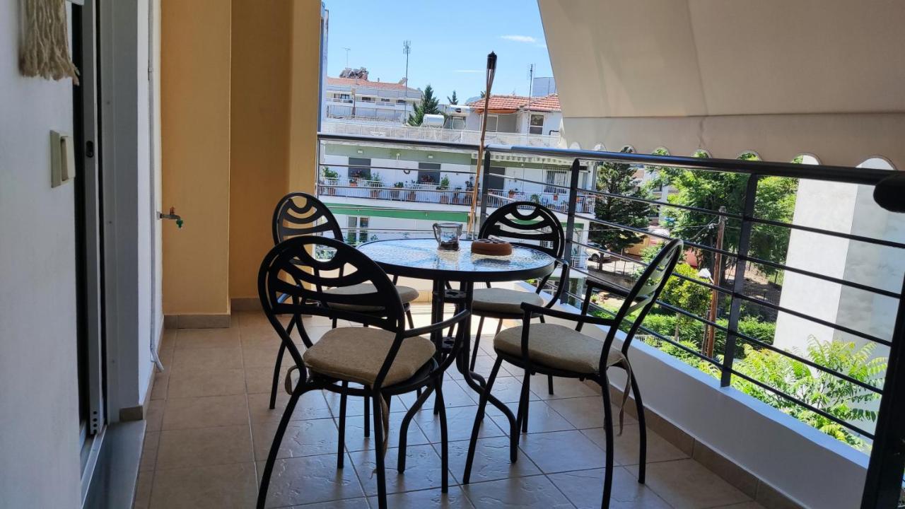 Rock & Roll 2 - Modern Apartment In Trikala Exterior foto